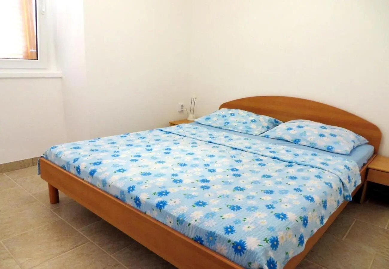Apartments Oasis - 50 M From The Sea Veli Rat 0*,