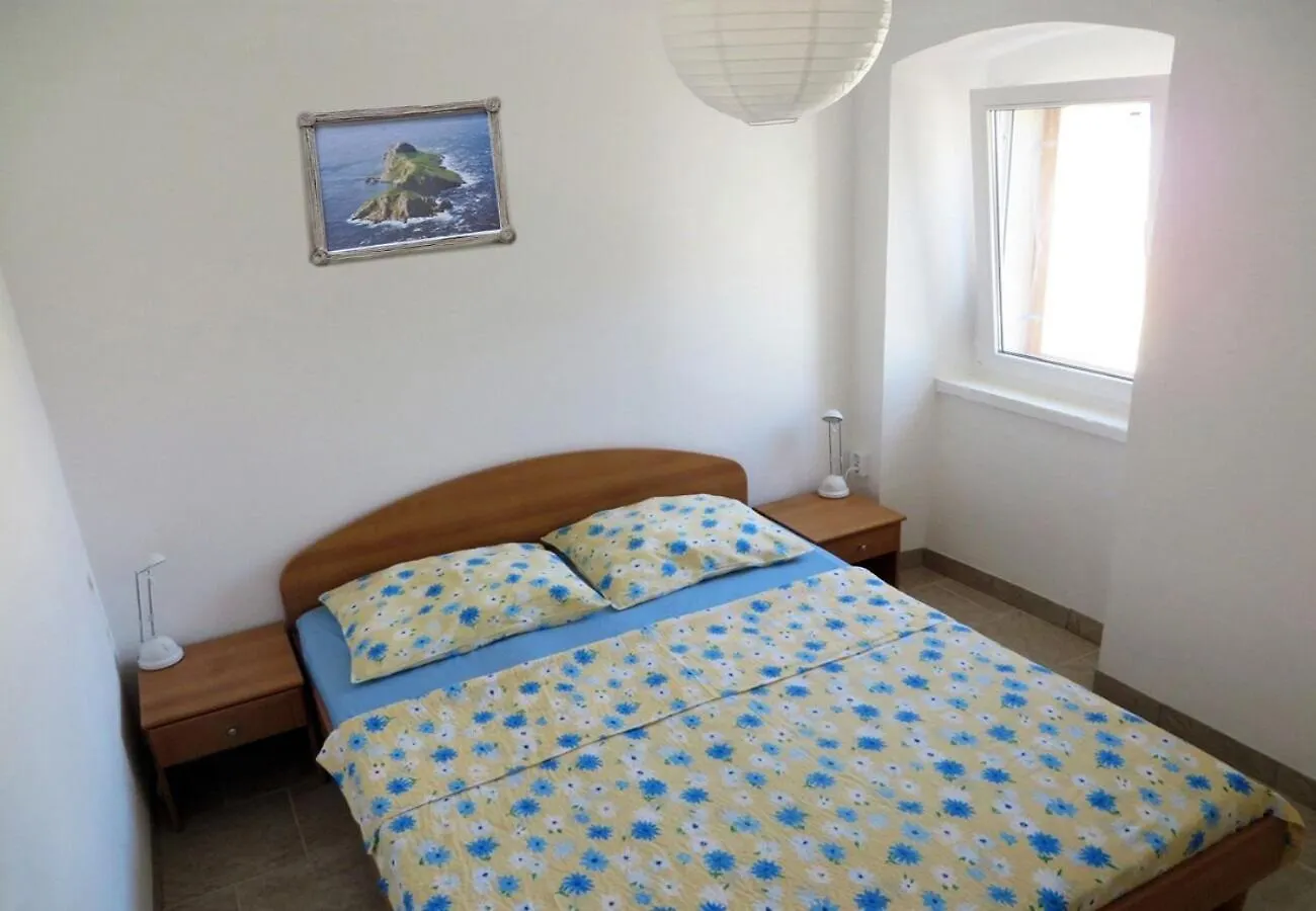 Apartments Oasis - 50 M From The Sea Veli Rat
